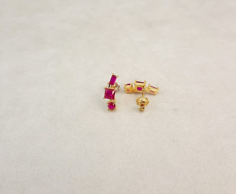 Brincos em Prata Dourada com Pedras BR0102970/LS